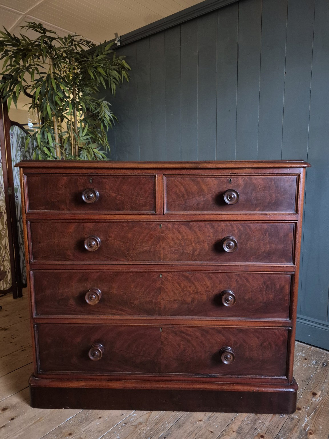 Victorian Mahogany Chest of Drawers