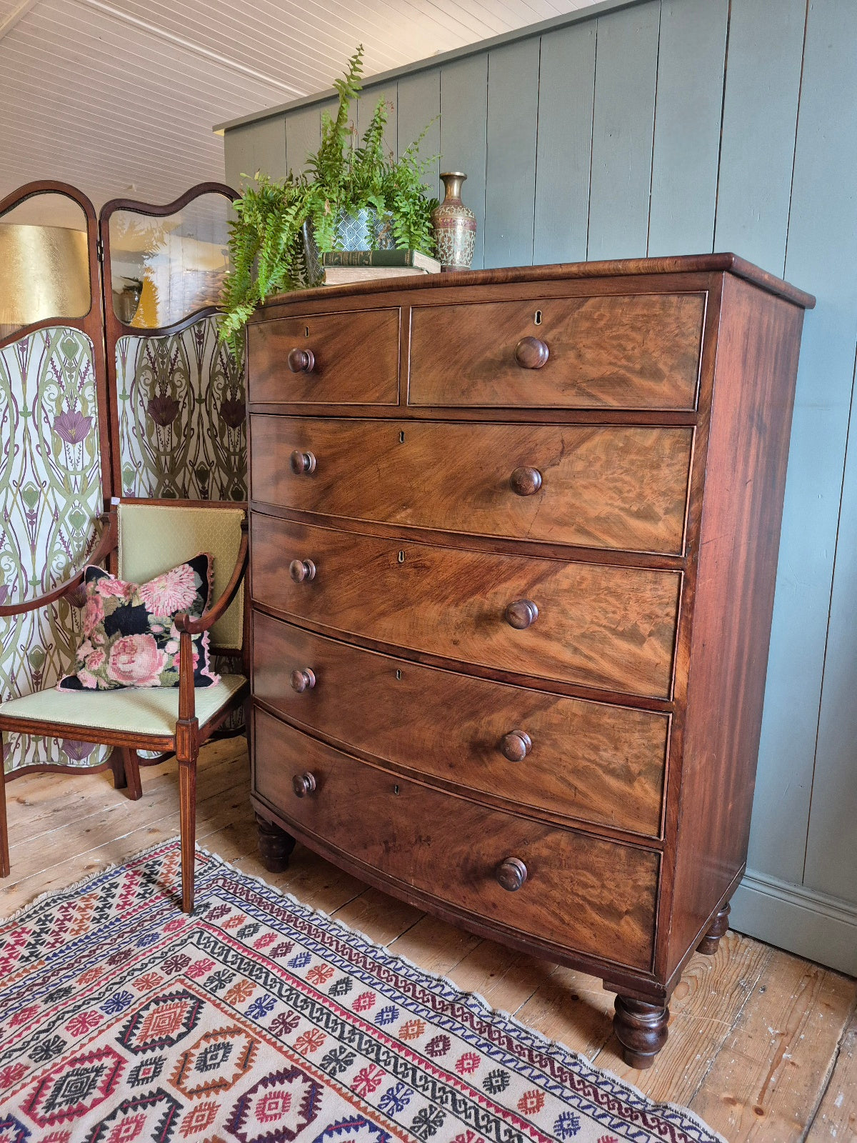 Victorian Mahogany Chest of drawers