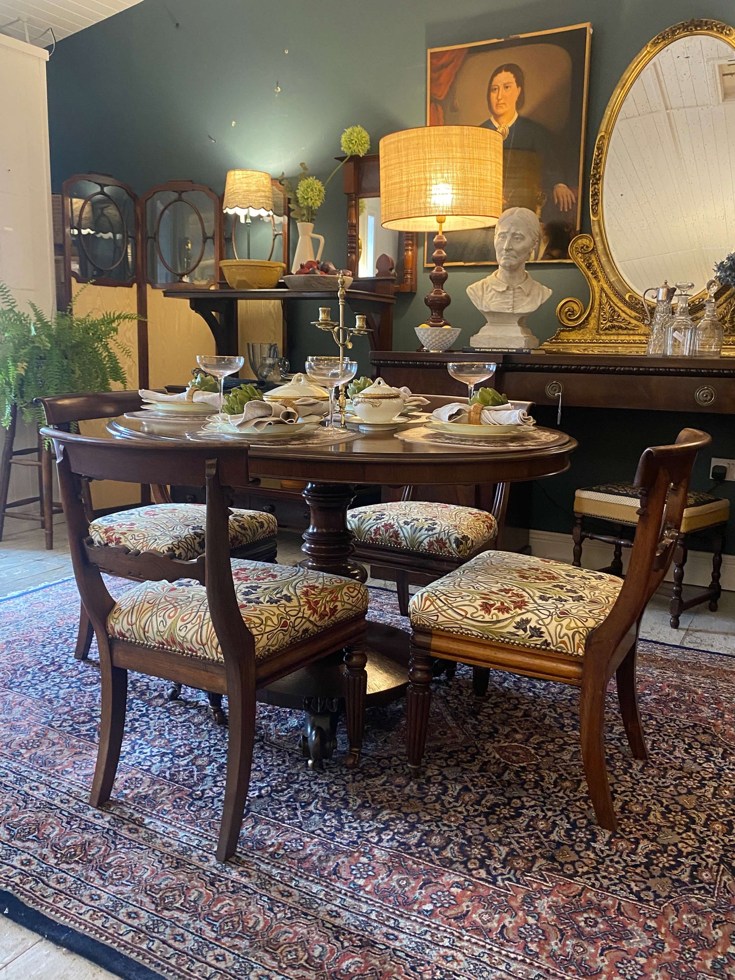 Victorian Mahogany Dining Table and Chair Set