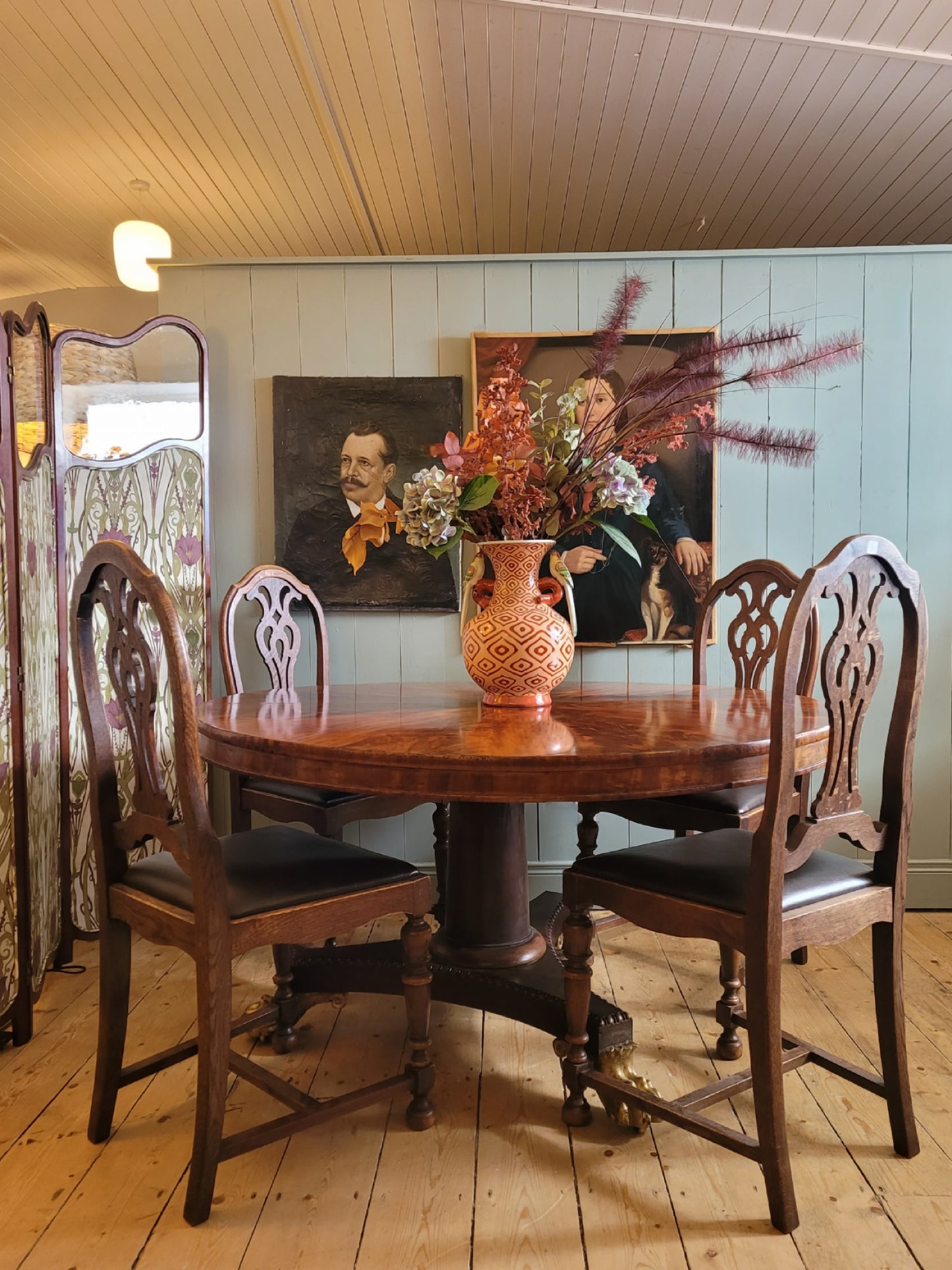 Victorian Mahogany Dining Table