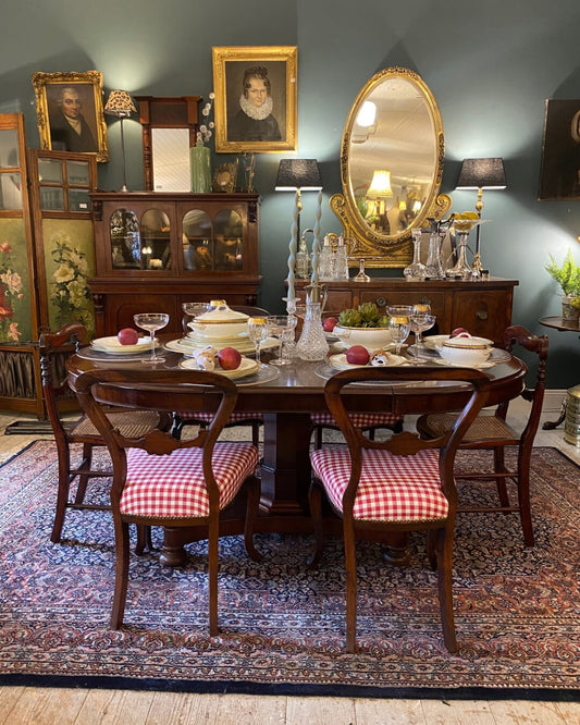 Victorian Mahogany Extendable Dining Table
