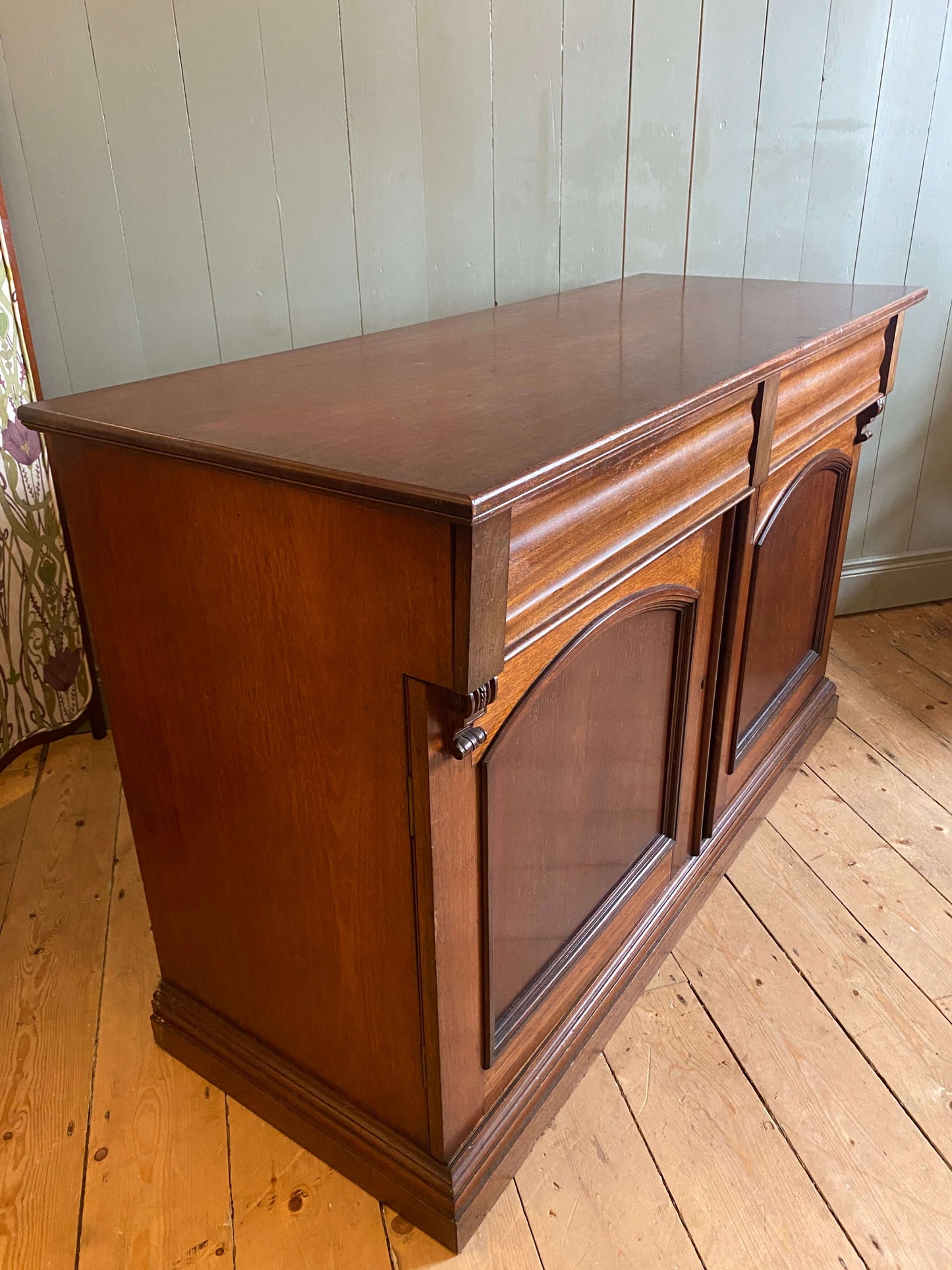 Victorian Mahogany Sideboard