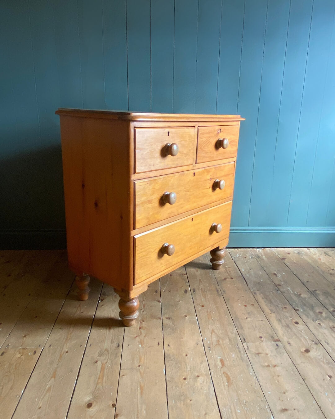 Victorian Pine Chest Of Drawers