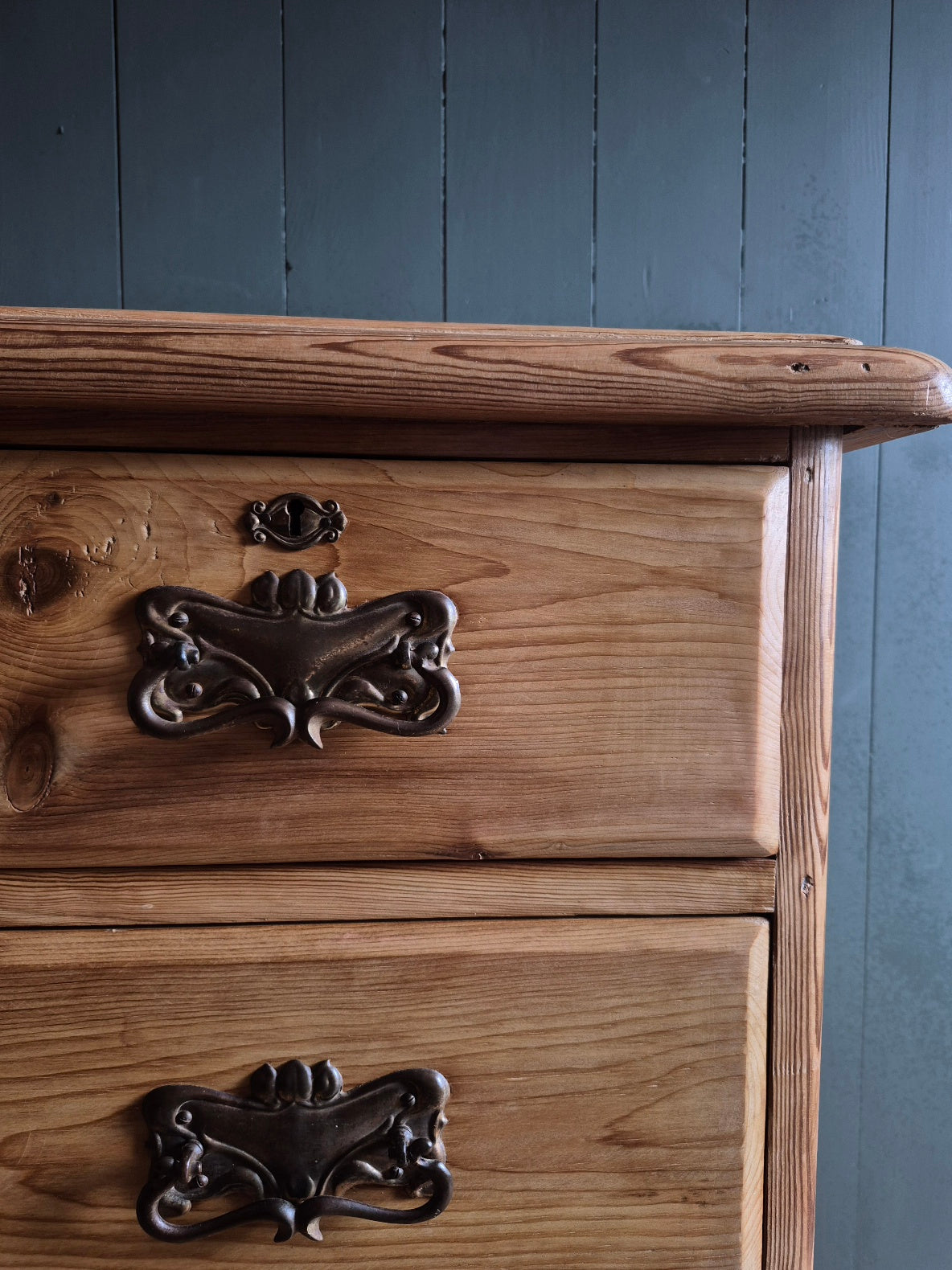 Victorian Pine Chest of Drawers