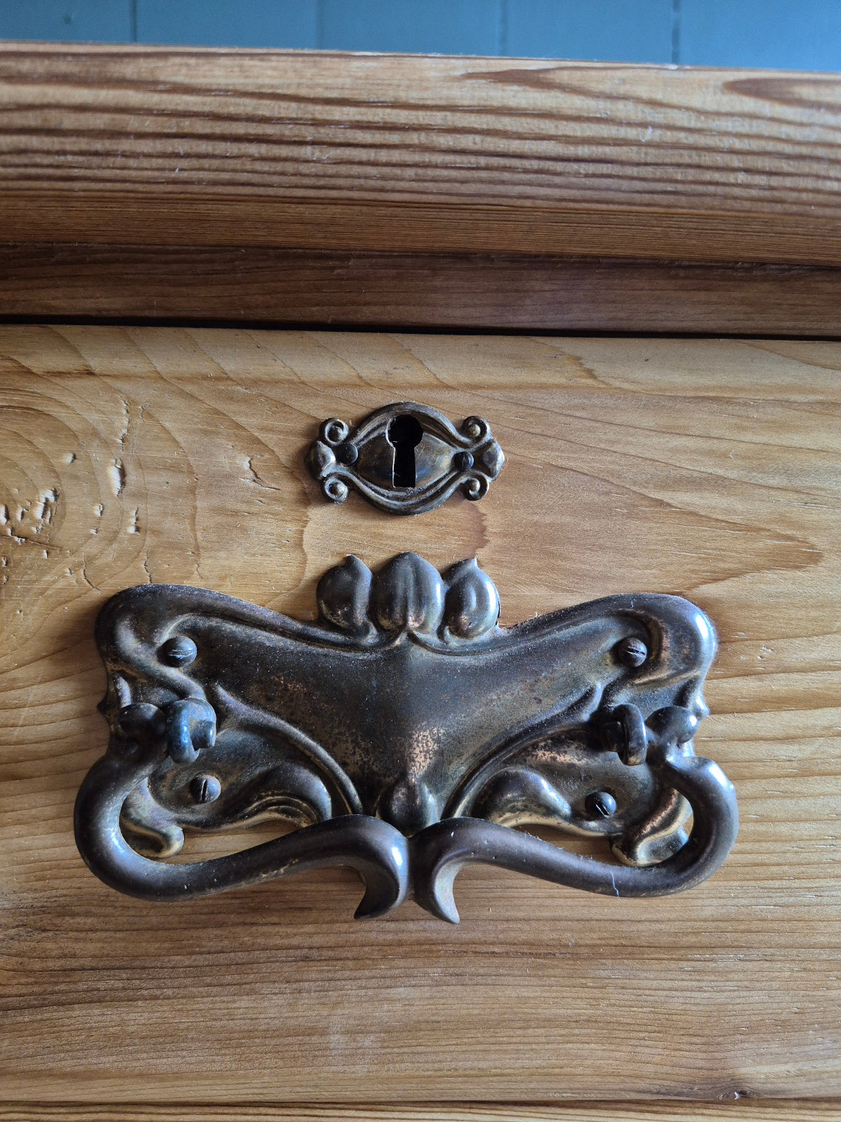 Victorian Pine Chest of Drawers