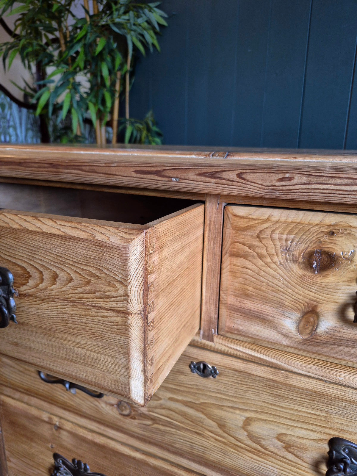 Victorian Pine Chest of Drawers