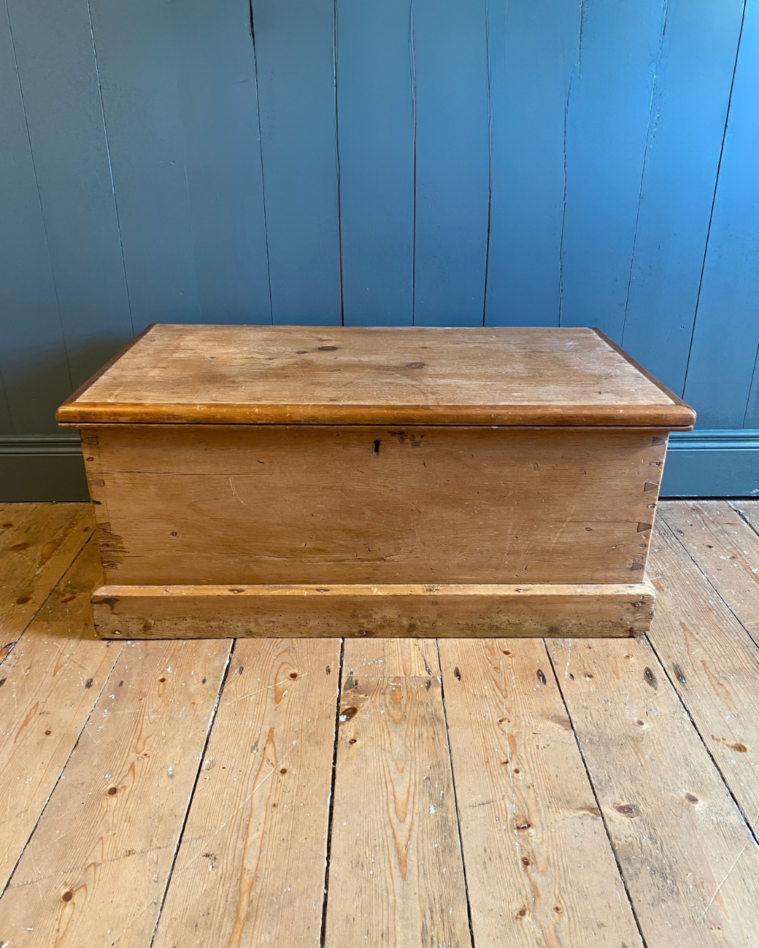 Victorian Pine Trunk