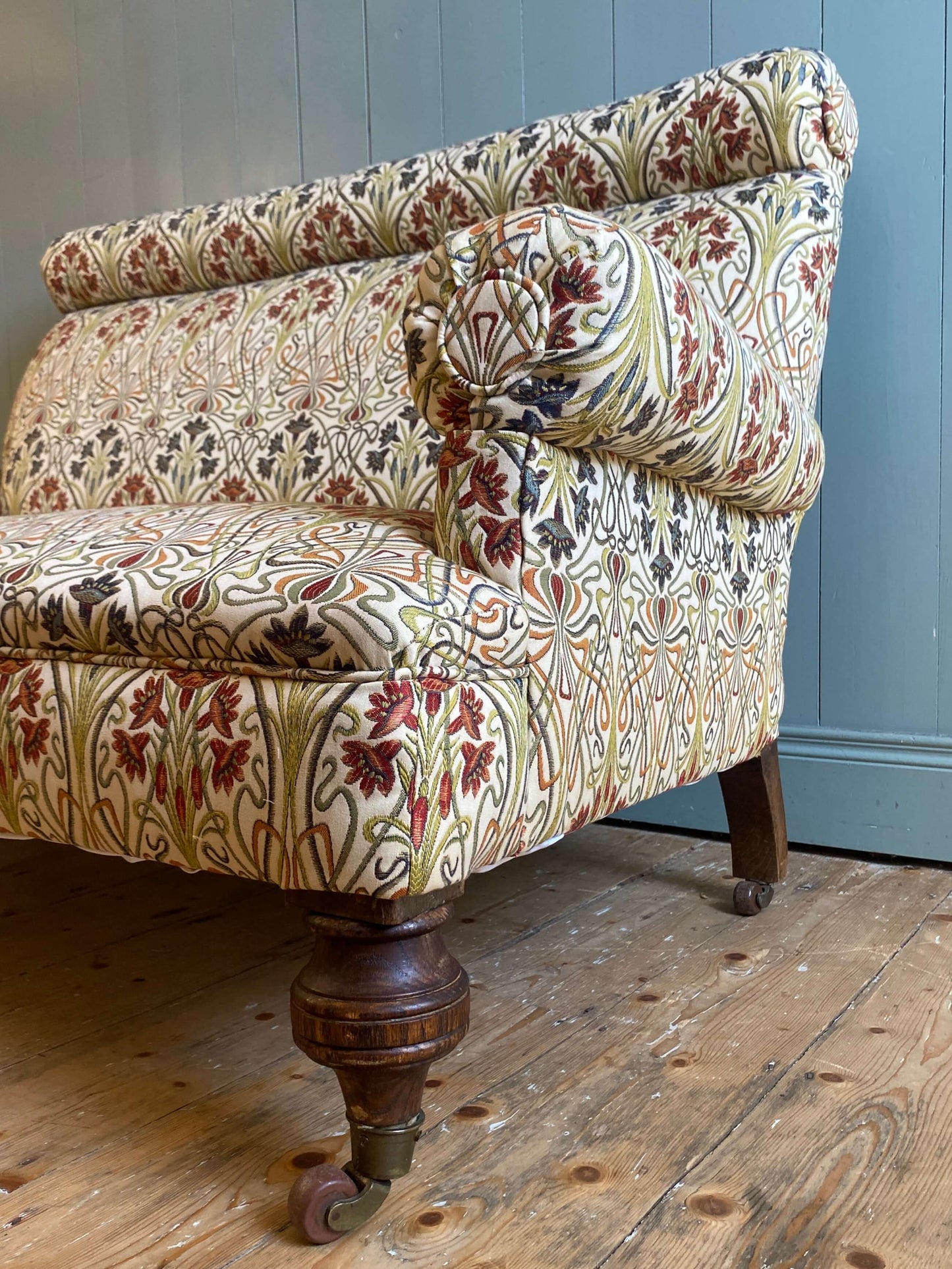 Victorian Upholstered Loveseat Sofa