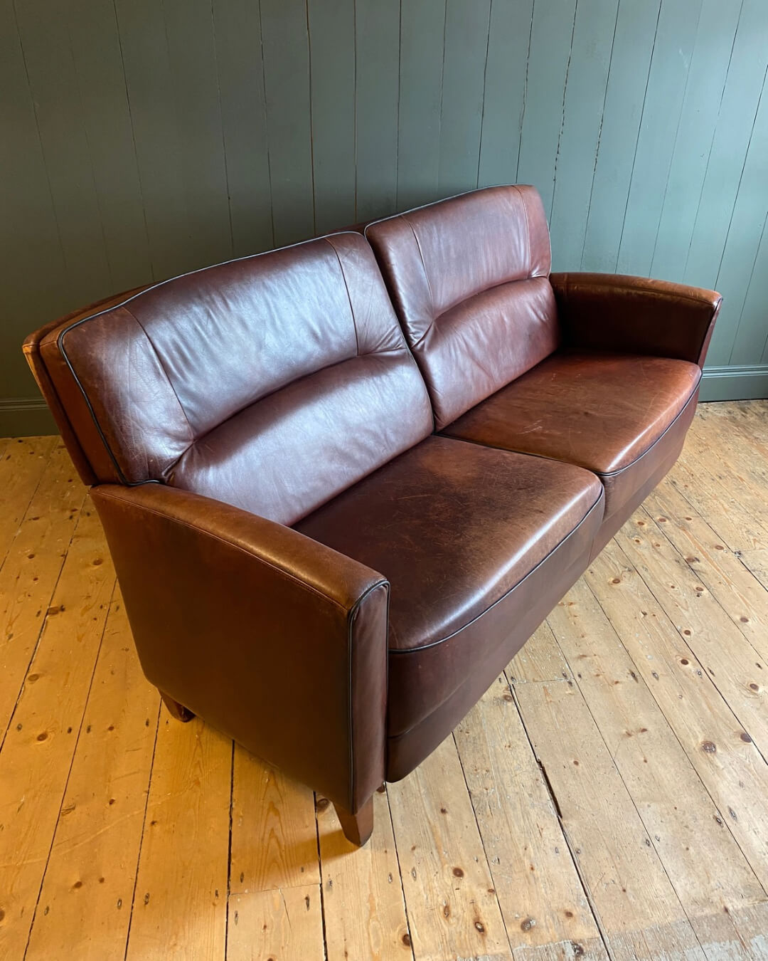 Vintage Brown Leather 2-Seater Sofa