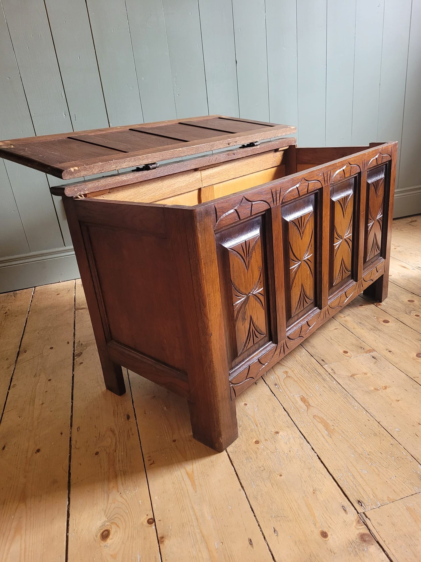Vintage Carved Oak Coffer / Blanket Box