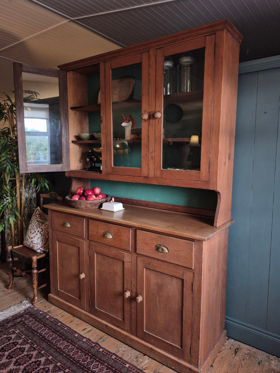 Victorian Pine Dresser