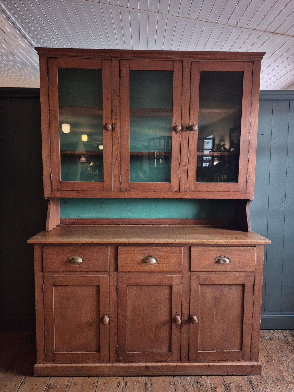 Victorian Pine Dresser