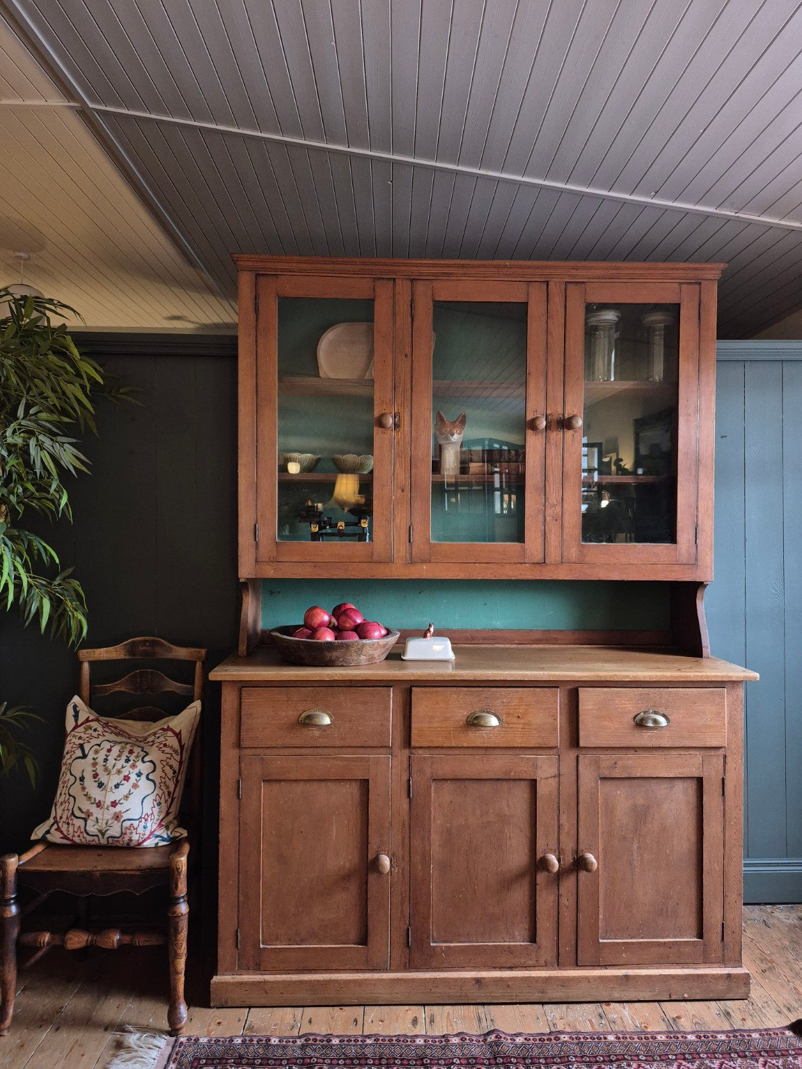 Victorian Pine Dresser